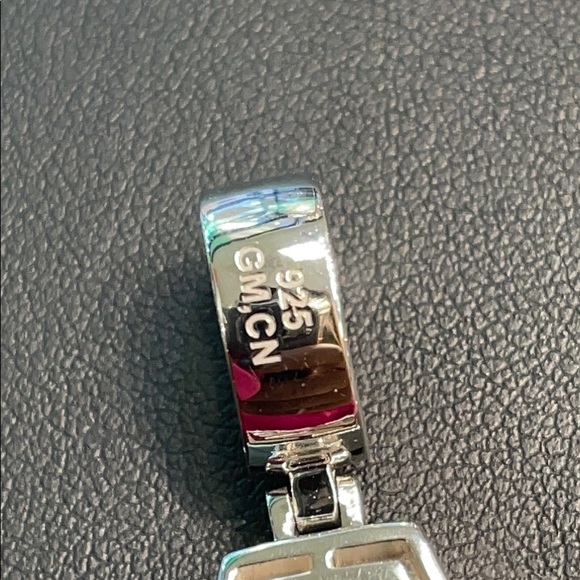 Silver initial pendant - Picture 7 of 8